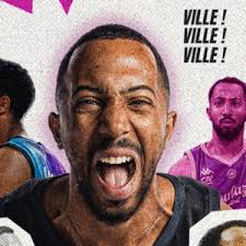 TANK HASSELL EST DE RETOUR !