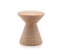 bolla 13 de gervasoni tables d appoint de jardin architonic table de chevet table d appoint design table d appoint