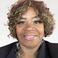 Robin Grace's Instagram, Twitter & Facebook