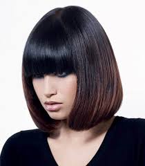 2025 (+240 fotek) Bob Kare se šikmou ofinou módní účesy pro každý den