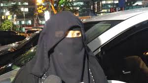 Indadari mantan istri caesar yks. Indadari Dikabarkan Menikah Lagi Keluarga Caesar Buka Suara Okezone Celebrity