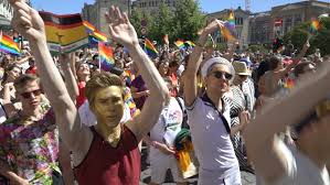 Oslo pride er norges største feiring av skeiv kjærlighet og mangfold. Oslo Norway June 30 Video De Stock 100 Libre De Droit 1017040240 Shutterstock
