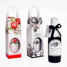 Maybe you would like to learn more about one of these? Etiquetado Y Cajas Para Botellas De Vino O Champagne En Www Lobly Cl Gifts Packaging Design Ted Baker Icon Bag