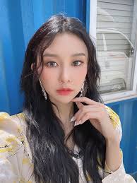 M O M O L A N D Girl Crushes Twitter Korean Girl Groups