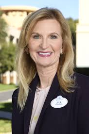 Jill Estorino remplace Michael Colglazier à la tête de Disney Parks  International