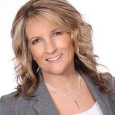 Lynnette Potter's Instagram, Twitter & Facebook