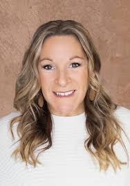 Amie Walker's Instagram, Twitter & Facebook