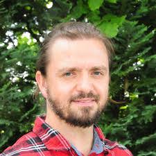 Dennis Schutt's Instagram, Twitter & Facebook