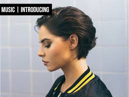 Sarah Proctor's Instagram, Twitter & Facebook