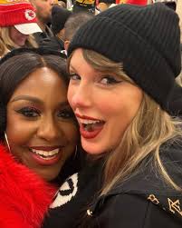 Two things I'm wondering: 1. How does Taylor never take a bad picture, and  what is it like going through life with that superpower?! 🤔 and 2. What  did Momma Kelce say