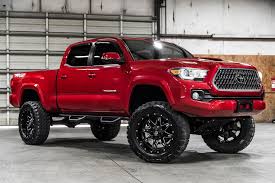 In general, a lift kit, without any professional installation, will cost anywhere from $300 to $2,500, depending on your make and model, the type of kit you're using, the components included and the height of the lift. How Much Does It Cost To Lift A Truck Auto Buyer Guru