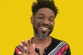 Maurice Gregory brings Christmas spirit