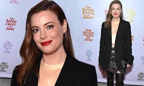 Jane Star's Instagram, Twitter & Facebook