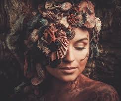 Flora Roman's Instagram, Twitter & Facebook