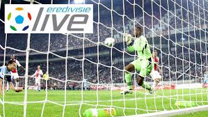 Zonder dat je last hebt van hinderlijke reclames zie jij direct welke wedstrijden er live worden. Voetbal Live Live Voetbal Uitslagen Live Uitslagen Tussenstanden Voetbal
