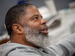 Kelvin Dickson's Instagram, Twitter & Facebook