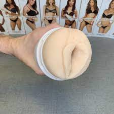 The 10 Best Pornstar Pocket Pussies That Put Stars in Your Eyes -  Bedbible.com
