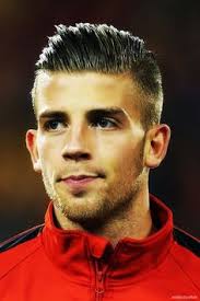 Oct 13, 2020 · a good player in his time who probably won't have any impact on the tournament beyond raising a few eyebrows when he appears in belgium's presumably ceremonial last group game with finland, the centre back will undoubtedly be kept out of the by fellow elder statesmen jan vertonghen and toby alderweireld. Toby Alderweireld