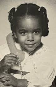 Everybody say HAPPY BIRTHDAY to the lovely Kim Brumfield Whitlow! 🎈🎉🎁