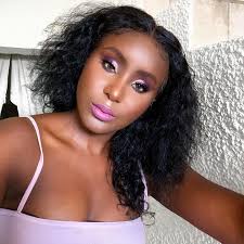 Find beauty in the little things ☔️ . . . . @maybelline- fit me foundation  . @morphebrushes- jacklyn hill- #blingbosspalette . @maccosmetics- lipstick  .@fenty bronzer- mocha mami . . . @makeupforblackwoman @wakeandmakeup @