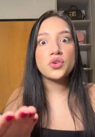 todo bien mientras no sea yo 👄