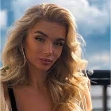 Fanny Luther's Instagram, Twitter & Facebook