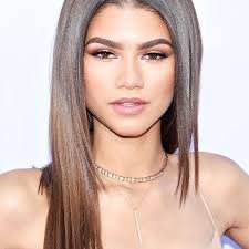 More images for haircut to make face longer » 18 Flattering Haircuts For Round Faces