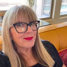 Throwback Thursday!! Post a Photo with a Vintage vibe ⬇