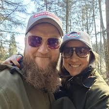 Hi there, I would like to inquire if there is anyone I don't know what  exactly to describe his work is he an agricultural engineer or any reliable  person who understands this