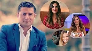 Alfonso merlos se ha convertido en el protagonista involuntario de este fin de semana tras el ya has hablado de una españa en confinamiento y parece que tu casa parecía cualquier cosa menos. Alfonso Merlos Y Su Circulo Amoroso Cuatro Mujeres Y Ninguna Es Marta Lopez As Com