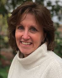 Vicki Harris's Instagram, Twitter & Facebook