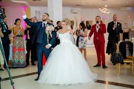 Deutsche moderation tamada hochzeit 2015 russisch polnische hochzeit. Moderation Dj Tamada Moderator Dj Musikband Hochzeits Video Fotografie Dekoration Freie Trauung
