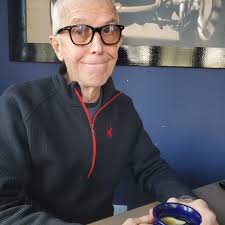 Teamwork at local ice cream shop