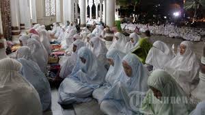 Pada malam nisfu sya'ban, terdapat banyak amalan sunah yang dapat dijalankan umat malam nisfu sya'ban memang waktu yang tepat untuk digunakan dalam memperbanyak amalan. Qoqlu Lou9bgcm