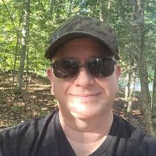 Kevin MacKenzie (@kevinamackenzie)