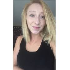 Lorinda Bell's Instagram, Twitter & Facebook