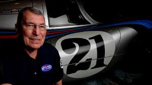 A driver has apologized and vowed never to race again after an outburst at a karting world championship race. W O5cdzmn2bs5m