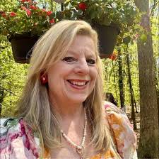 After almost 18 years at WCCB and 22 years of calling the Charlotte area  home, I'm moving closer to my family in Wisconsin & Minnesota. I've  accepted a job as an anchor/reporter