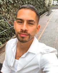 feliz dia 🔥😍 @kevinburyoficial : : . #KevinBury #Bellaquera #NoLeCrean  #netflix #LaReinaDelFlow #RitmoSalvaje #Alex #CrisVega #Leo #PapiyonG  #RominaPoderosa