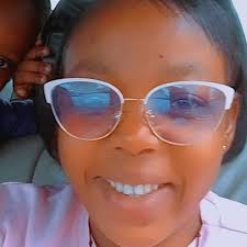 Please what is the different between queen's size bed and king's size bed