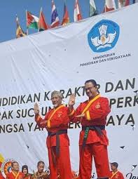 Inilah gambar kata kata psht yang saya rangkum dari serdadupsht. Anies Baswedan Ikut Berlatih Silat Bersama 3 000an Anggota Tapak Suci Di Stadion Sriwedari Solo Joglosemar News