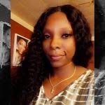 Chelsie Hurst's Instagram, Twitter & Facebook