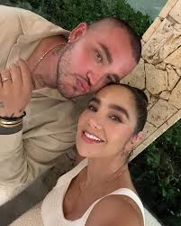 José Matera, vocalista de la agrupación, que habría sido agredido en medio  de una riña, fue intervenido en la clínica. Al cantante también se le  conoce como Joe Carvajal. 👉🏼 Ampliación en