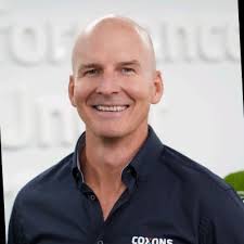 What advice would you give to your 20 year old self? Comment below! See my… 