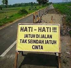 Bahkan, di media sosial juga selalu ada yang menampilkan untuk hiburan. Paling Bagus 28 Download Gambar Lucu Untuk Status Facebook Kumpulan Kata Kata Lucu Buat Status Facebook Asli Gokil 20 Ga Lucu Kata Kata Estetika Gambar Lucu