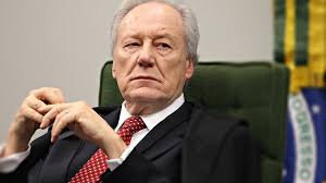 Juízes vão a evento em Portugal com dinheiro de empresas com ações pendentes