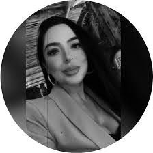 Jacque White's Instagram, Twitter & Facebook