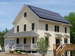Free And Clear Living In Net Zero Energy Homes Green Homes Mother Earth News Advantages Of Solar Energy Green Energy Eco Architecture