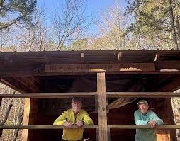 Patrons preview, peruse museum