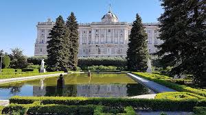 Spanyolország, madrid keresés találatai listája. Kiralyi Palota Madrid Tukrozo Medence Spanyolorszag Epiteszet Pikist
